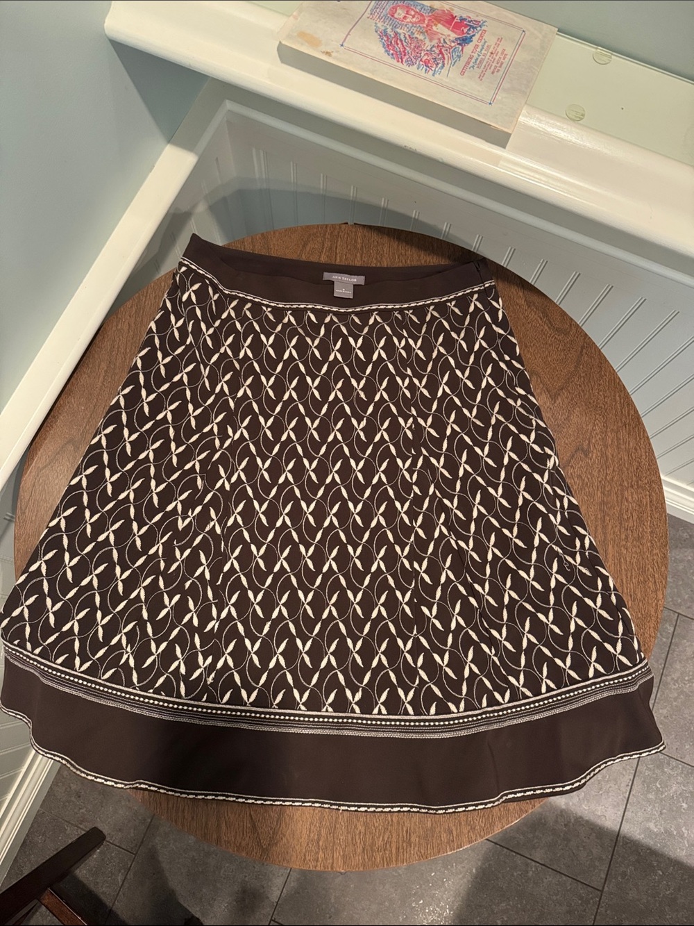 Ann taylor Brown and Cream Patterned A-Line Skirt size 8